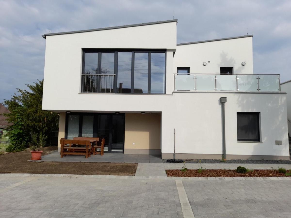 Kempi Kuckója Balatonalmádi Zewnętrze zdjęcie