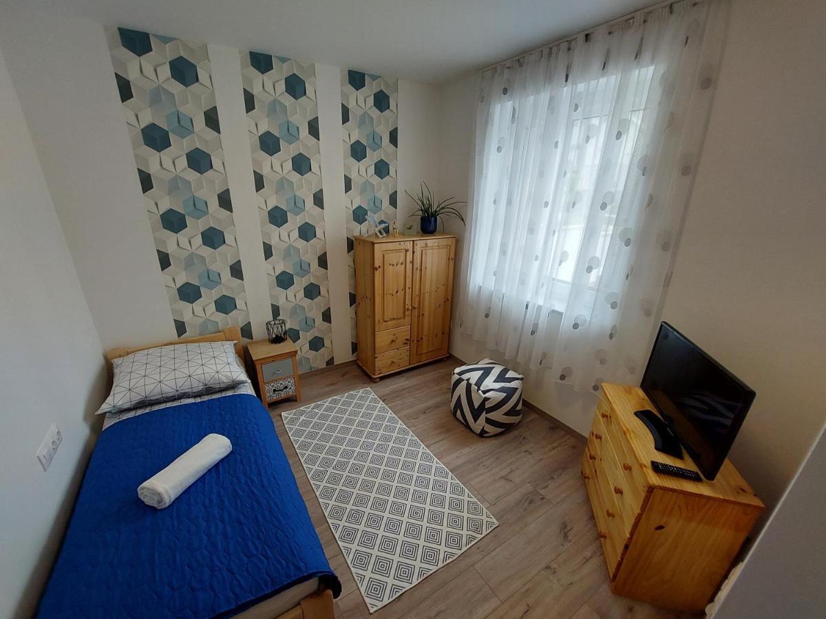 Kempi Kuckója Balatonalmádi Zewnętrze zdjęcie